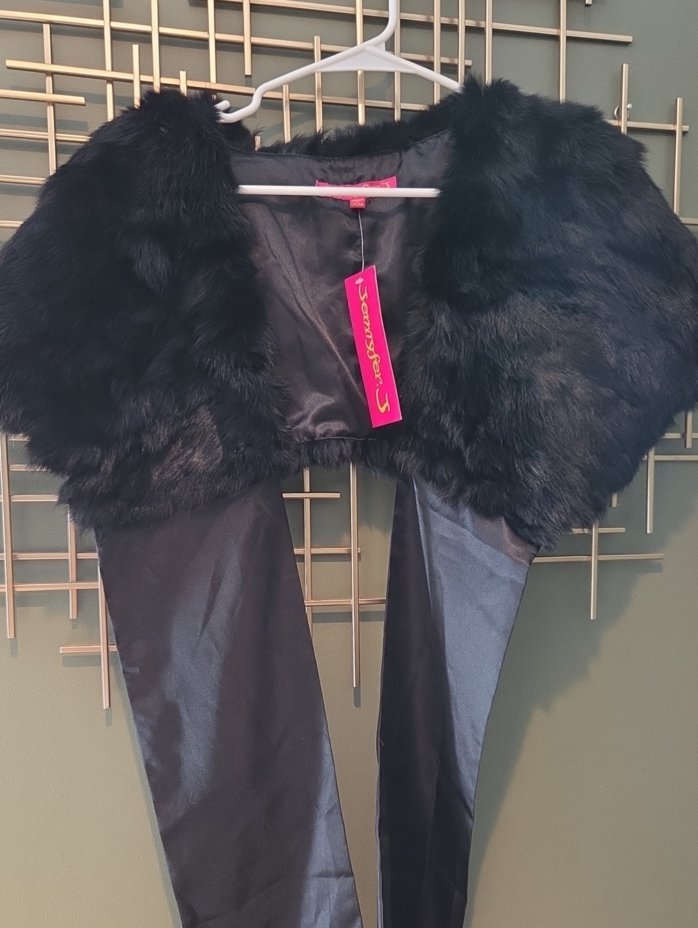 Gorgeous Black Faux Fur Shrug Jacket - By JENNYFER